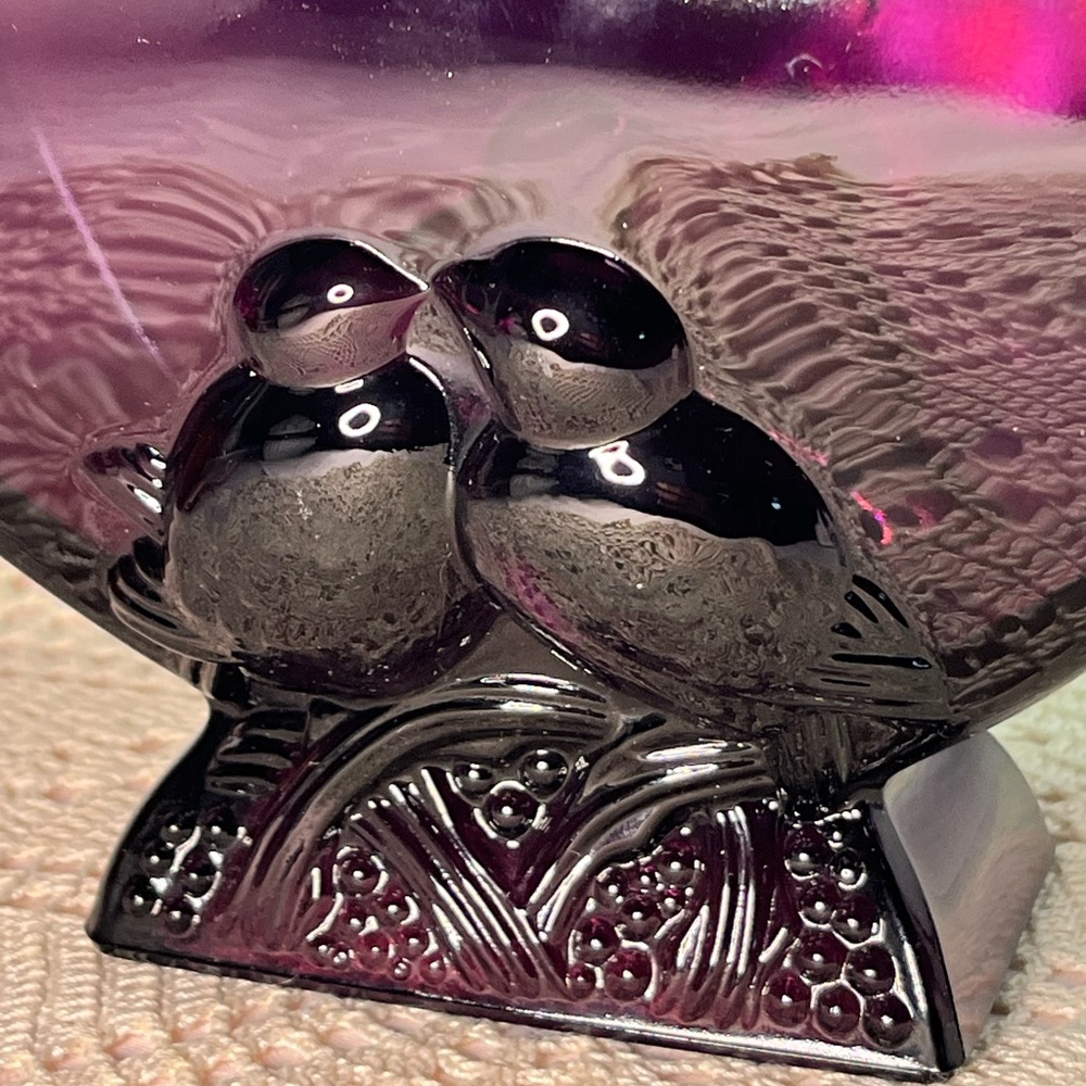 Vintage Amethyst Lovebirds Vase – Verlys/Holophane Mold Fenton